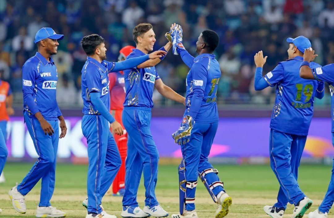 Trent Boult and his MI Emirates teammates