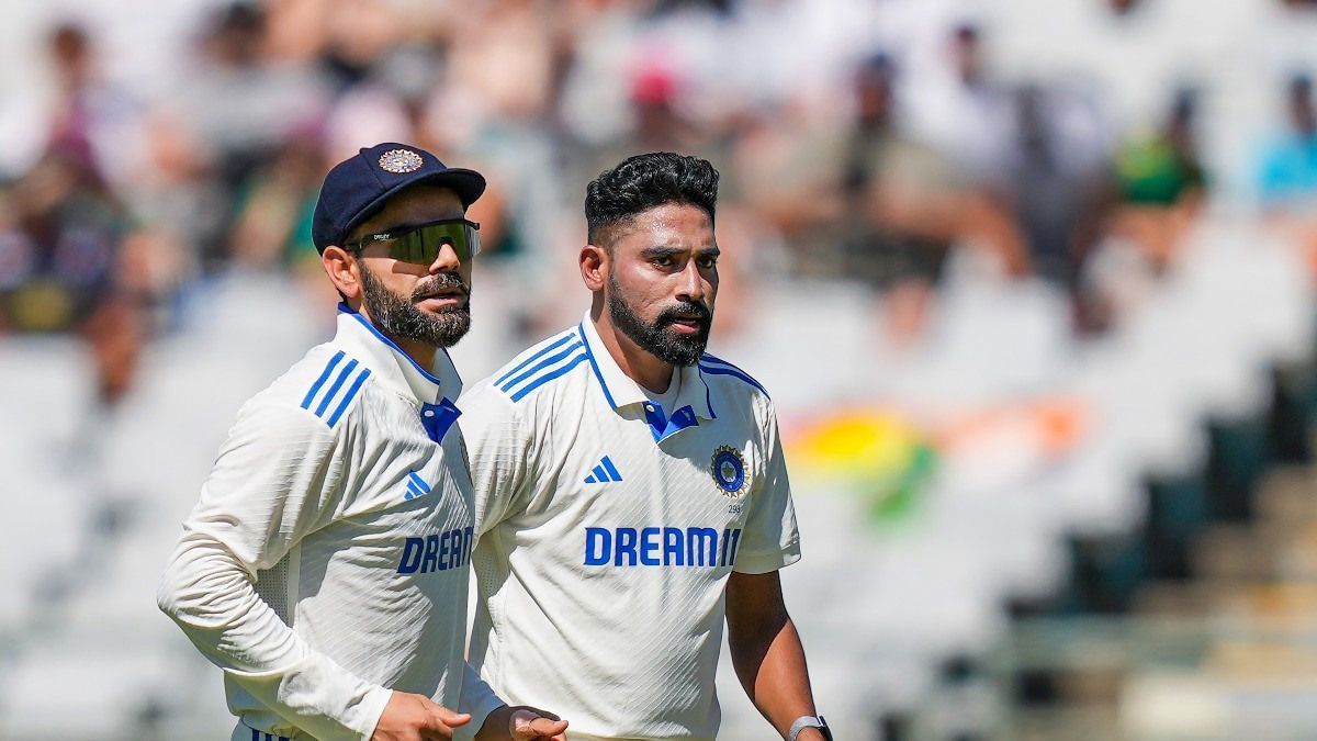 Mohammed Siraj (right) picked up six wickets on Day 1 of the IND vs SA Test at Cape Town