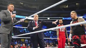 WWE ऑफिशियल ने Bloodline के सदस्य के साथ हुई गहमागहमी के बाद दिया बड़ा बयान, सोशल मीडिया पर शेयर की जबरदस्त तस्वीर
