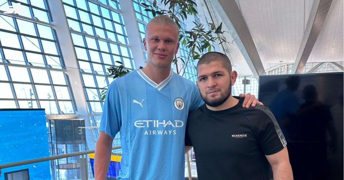 Manchester City ace Erling Haaland posed with Khabib Nurmagomedov