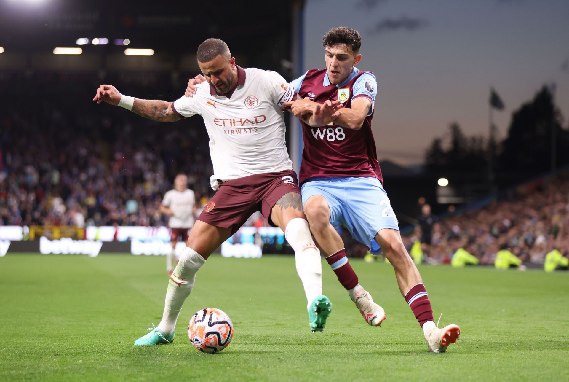 Burnley FC v Manchester City - Premier League