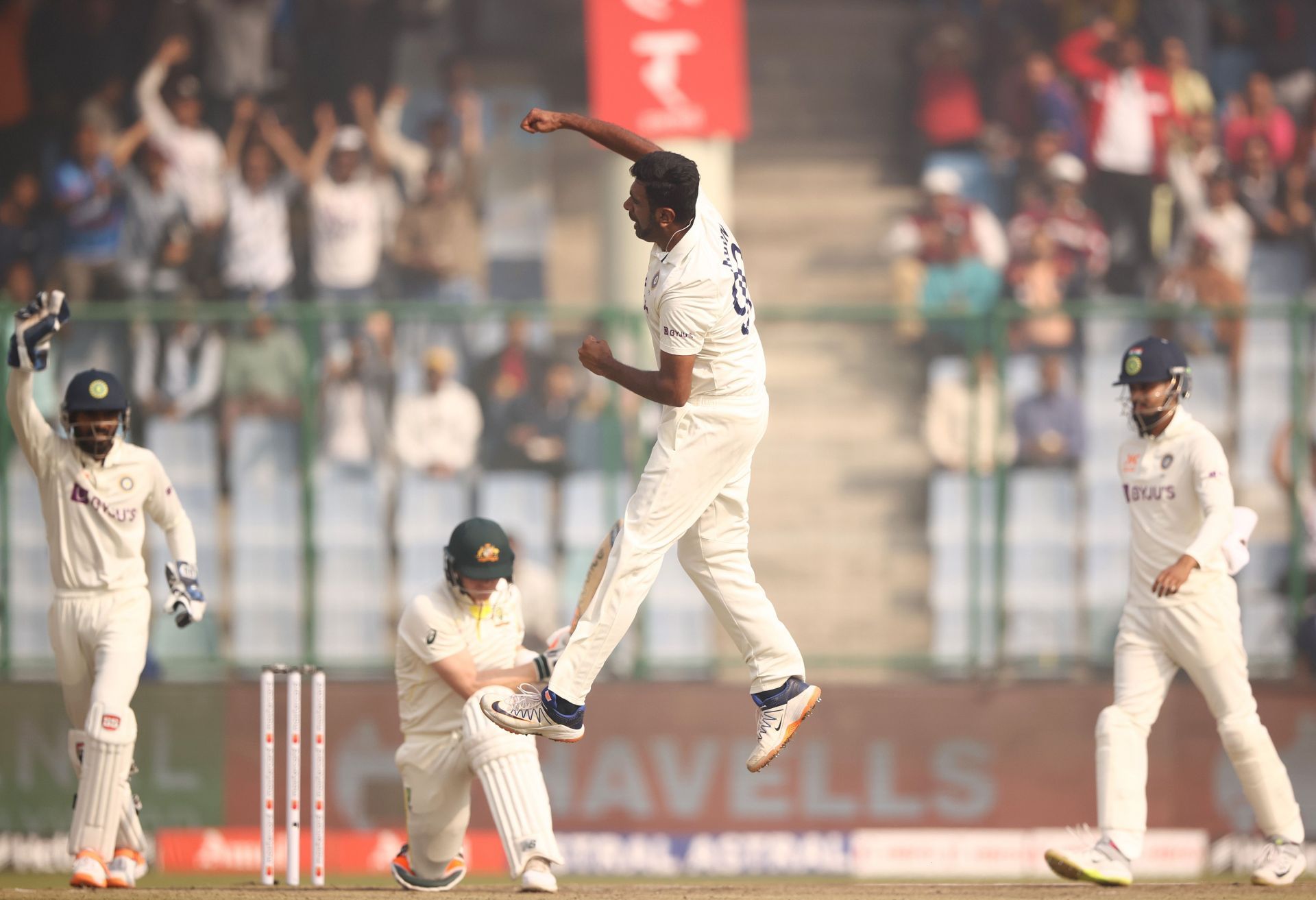 India v Australia - 2nd Test: Day 3