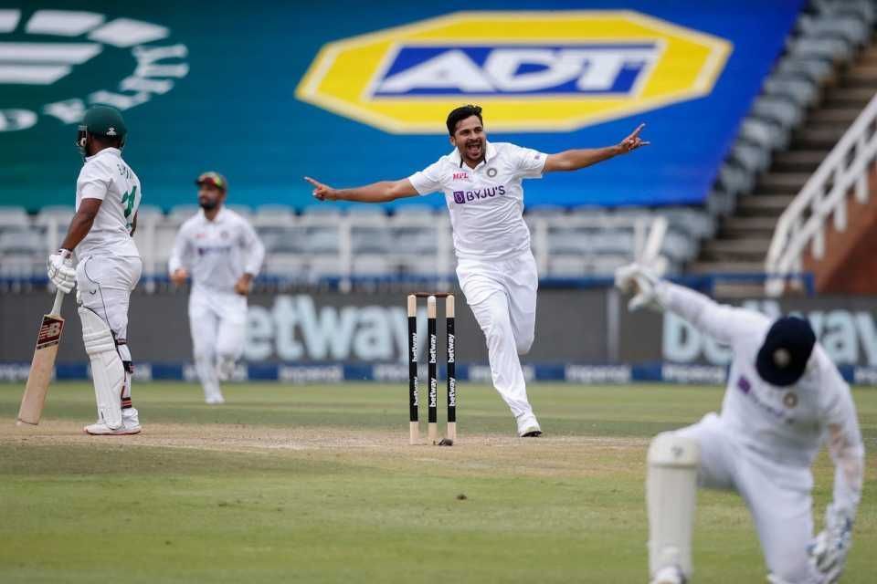 Shardul Thakur celebrates after dismissing Temba Bavuma [PC: AFP/Getty]