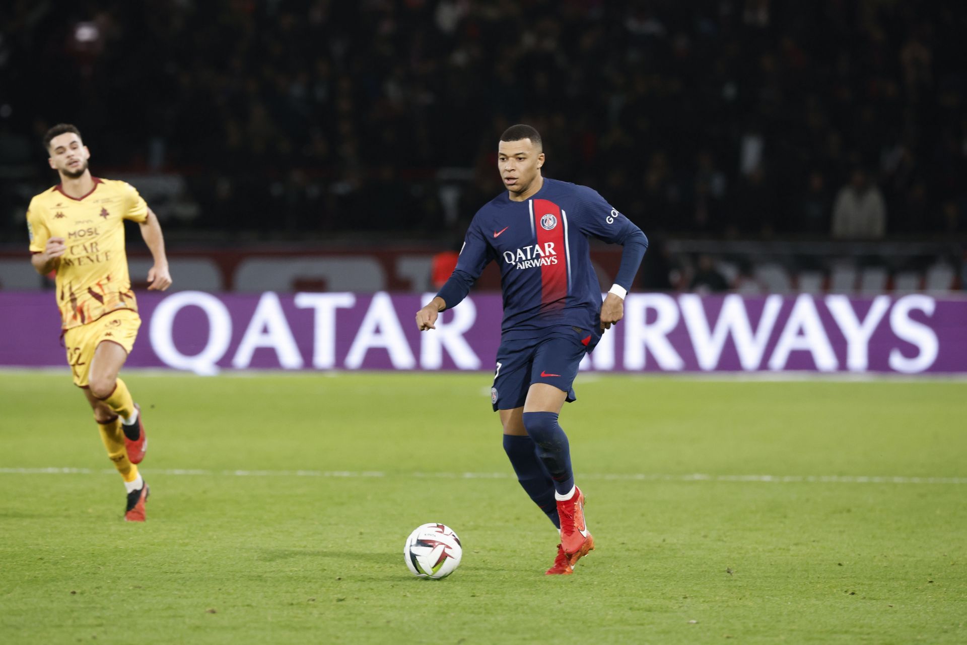 Paris Saint-Germain v FC Metz - Ligue One Uber Eats