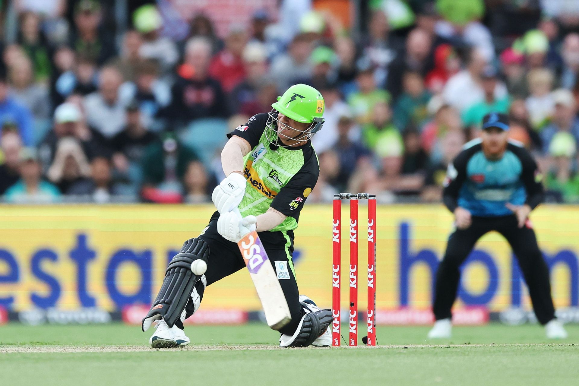 BBL - Sydney Thunder v Adelaide Strikers