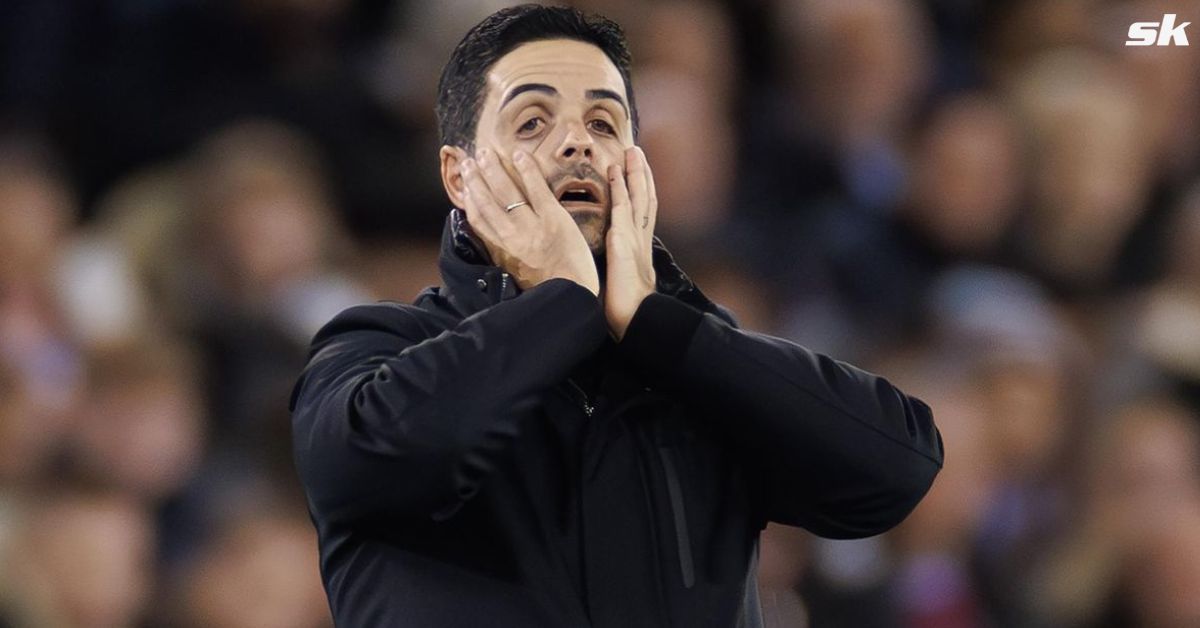 Arsenal manager Mikel Arteta reacts.