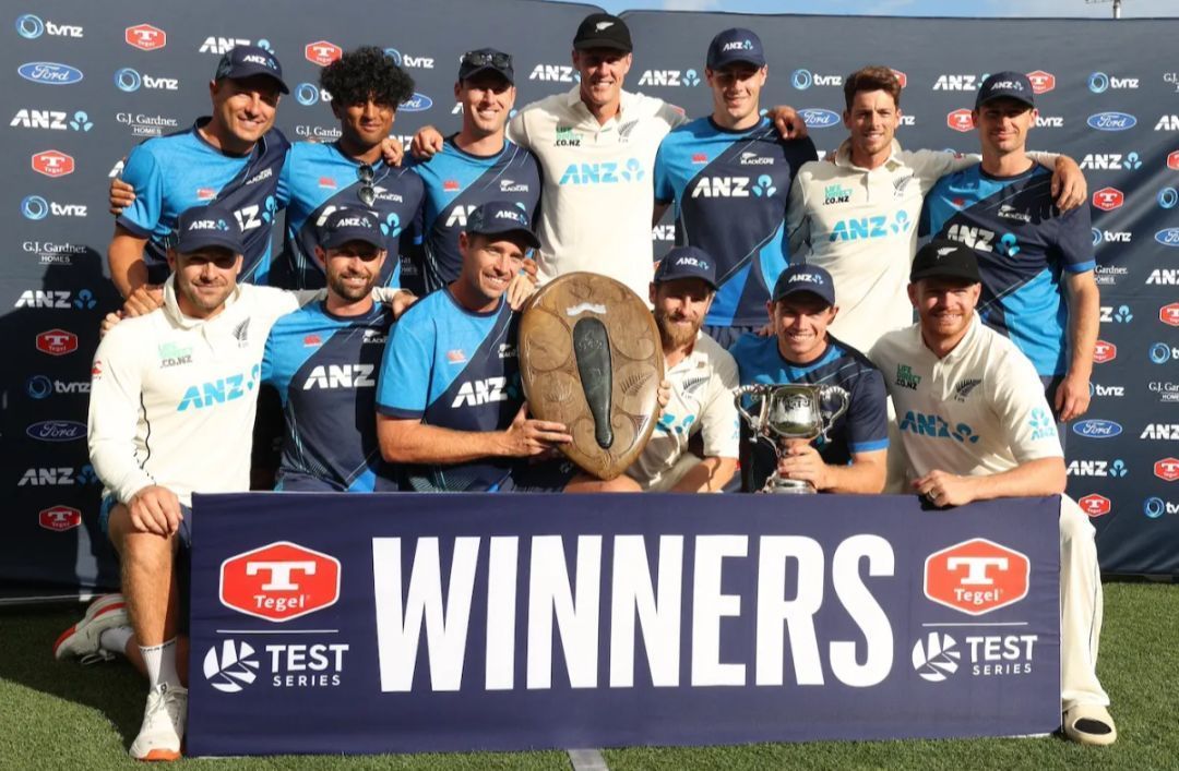 New Zealand players with the Tangiwai Shield Trophy