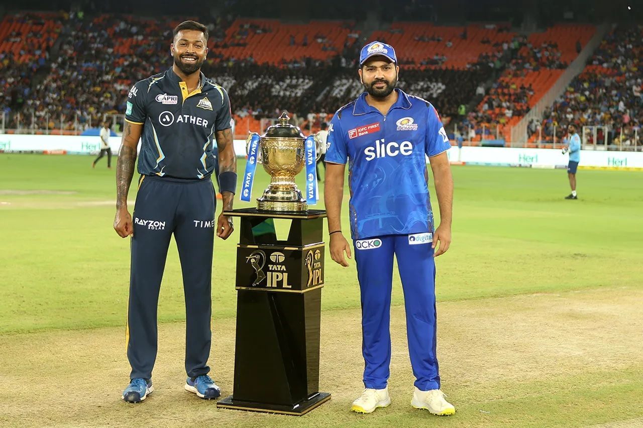 Hardik Pandya (left) has replaced Rohit Sharma as the Mumbai Indians skipper for IPL 2024. [P/C: iplt20.com]