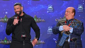 WWE WrestleMania से जुड़े बड़े शो से पहले Roman Reigns के साथी ने दिग्गज को दिया खास मैसेज, एक साल पहले हुए सैगमेंट को किया याद
