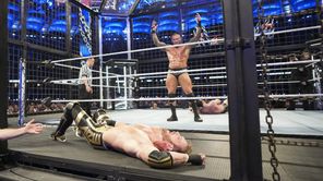 WWE दिग्गज Randy Orton ने Elimination Chamber मैच का हिस्सा बनते ही रचा इतिहास, पूर्व चैंपियन के रिकॉर्ड को तोड़कर निकले आगे