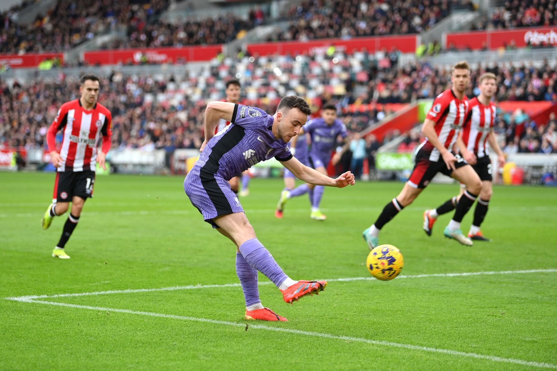 Brentford FC v Liverpool FC - Premier League