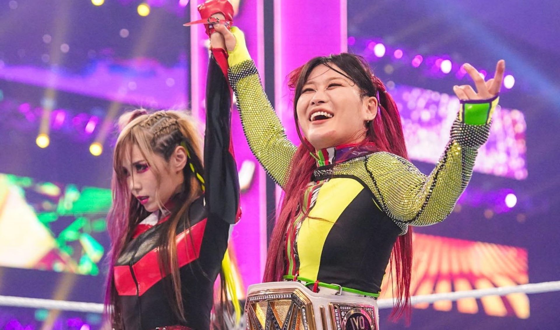 Kairi Sane made her WWE return to assist Iyo Sky.