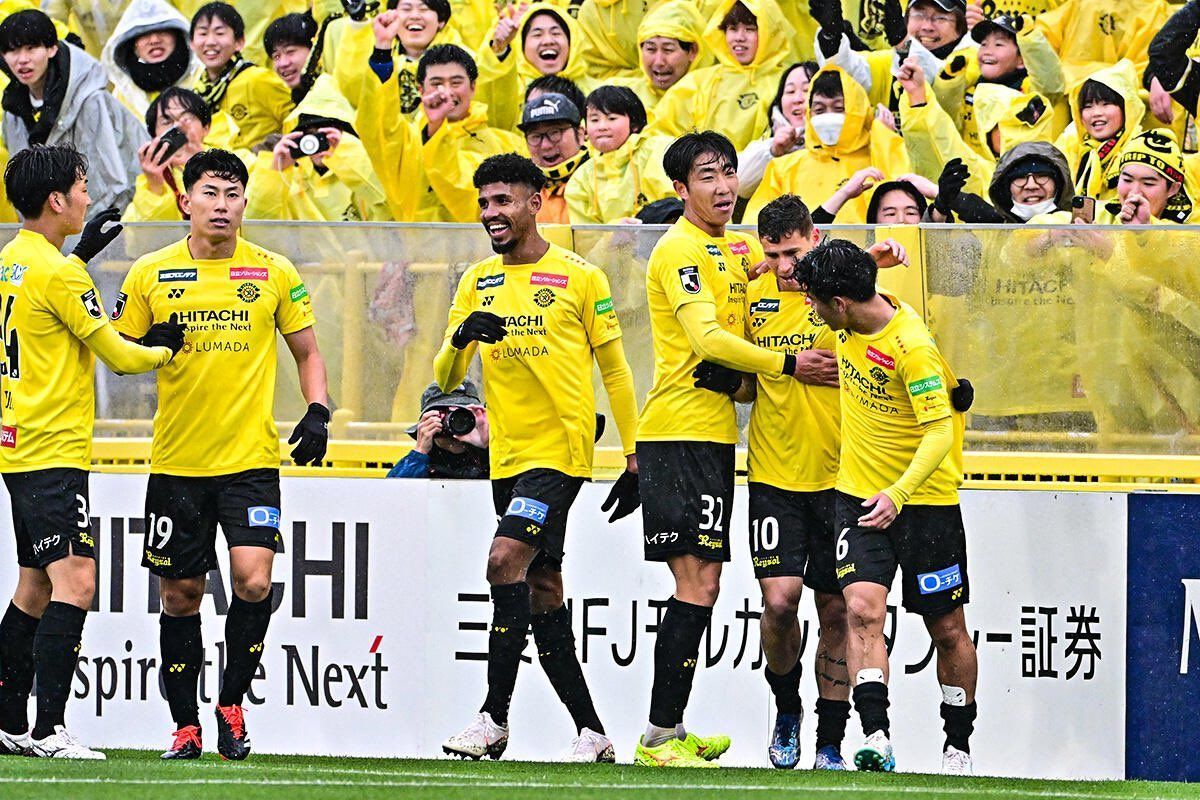 Kashiwa Reysol face Vissel Kobe on Saturday 