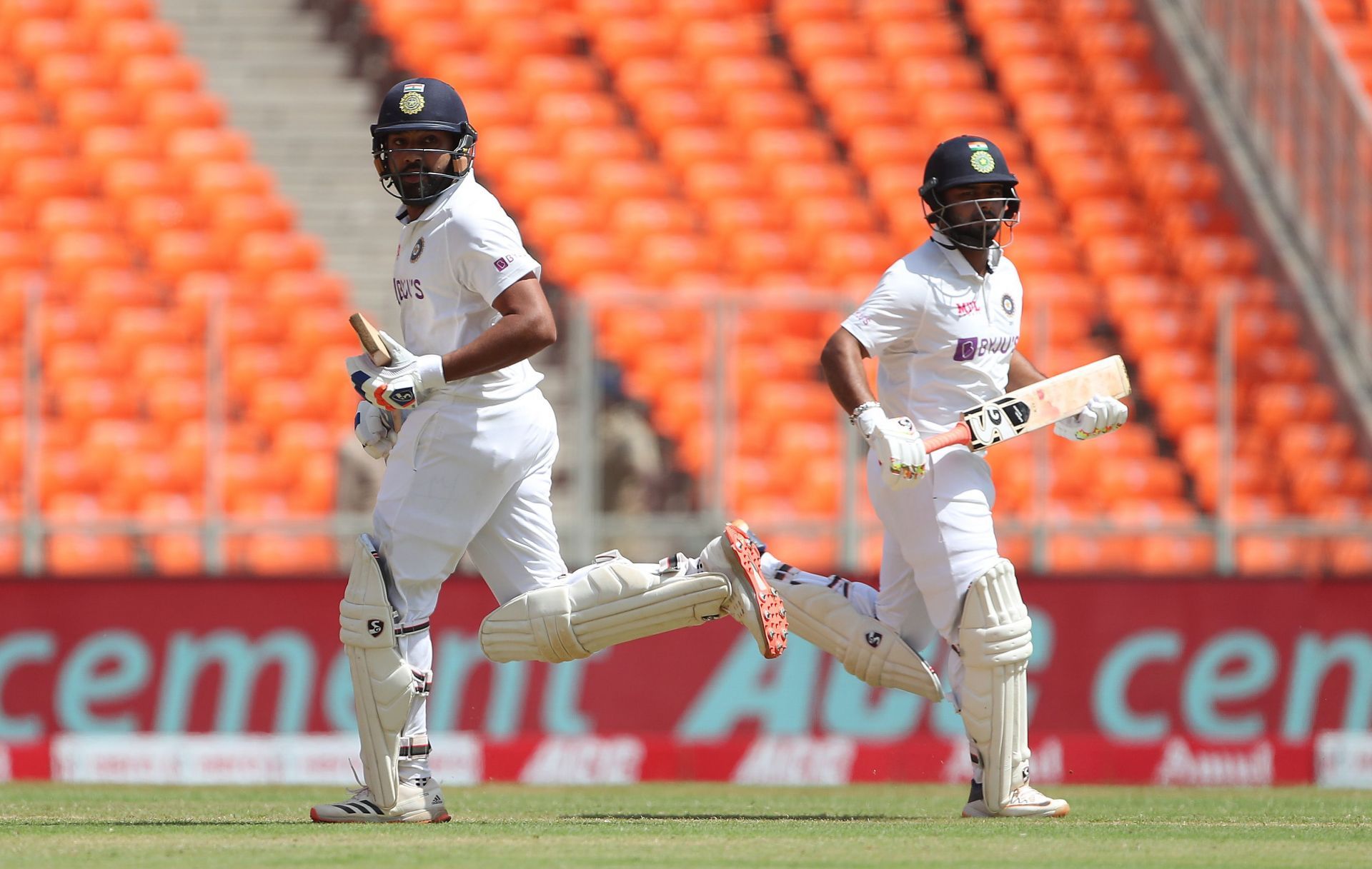 India v England - 4th Test: Day Two