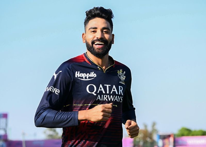 Mohammed Siraj in a training session at the RCB camp in IPL 2023.