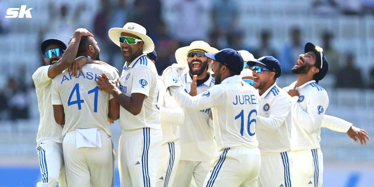 Fans celebrating after successful DRS reviews from India on day 1 of 4th Test. 