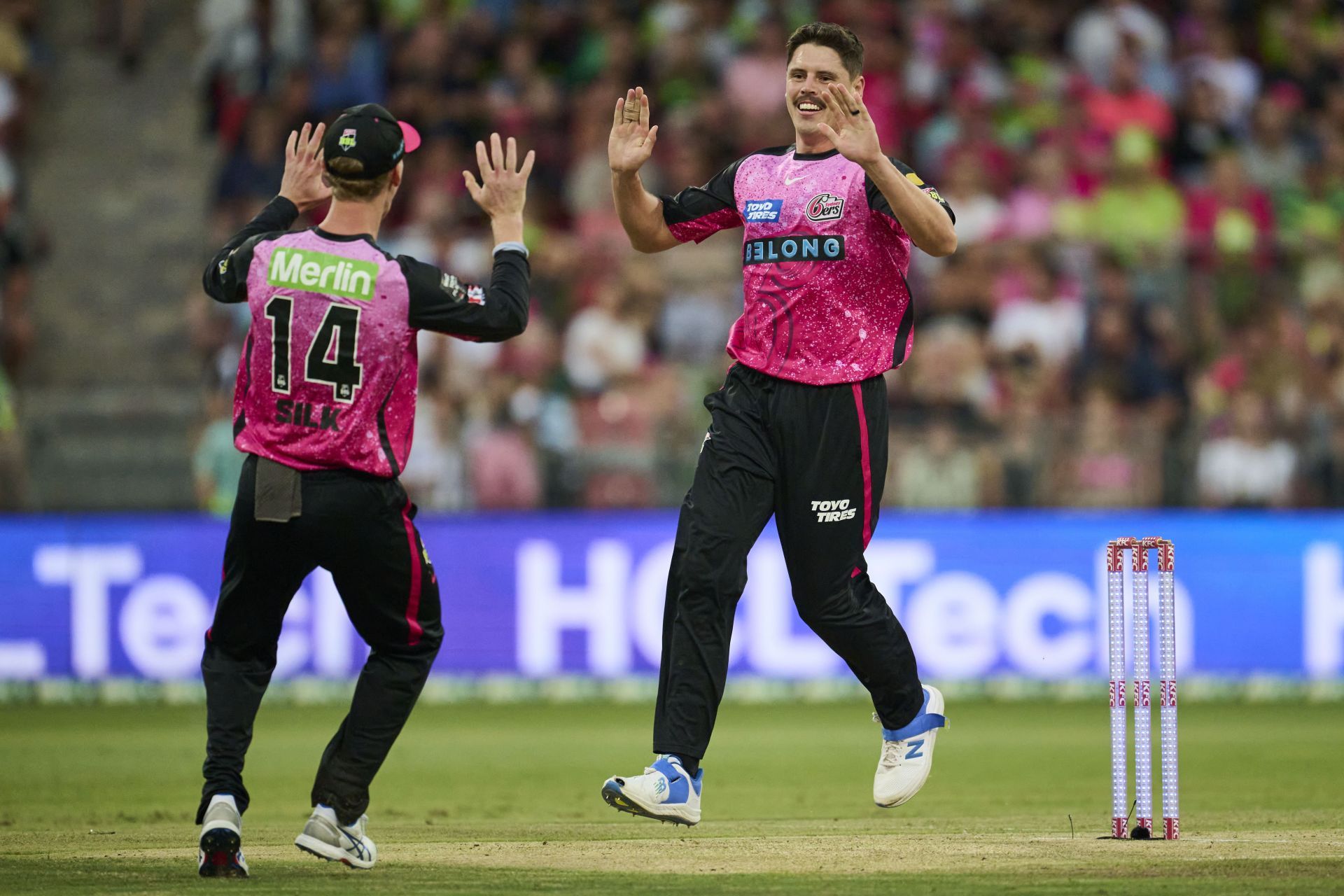 BBL - Sydney Thunder v Sydney Sixers