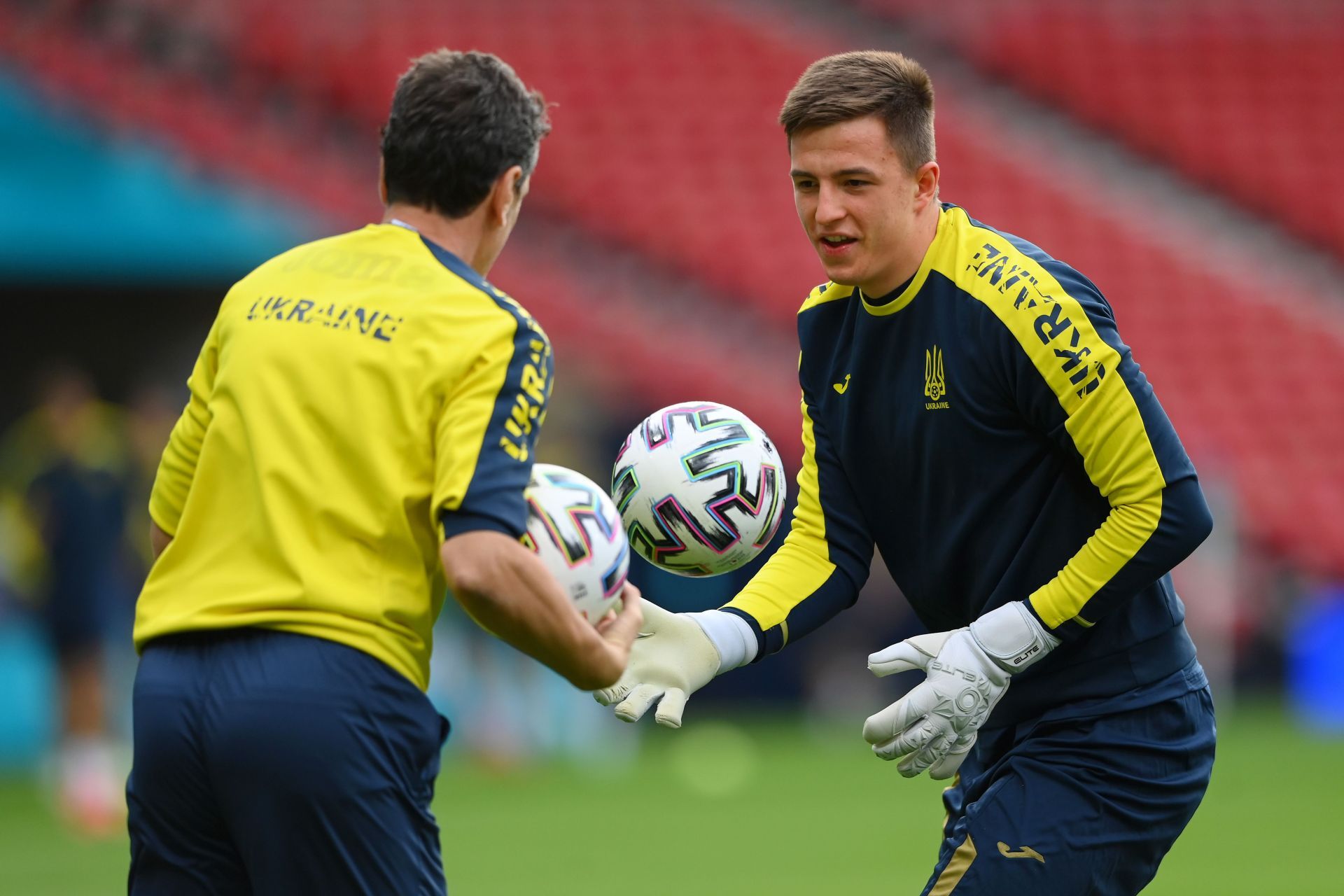 Anatoliy Trubin has admirers at Old Trafford.