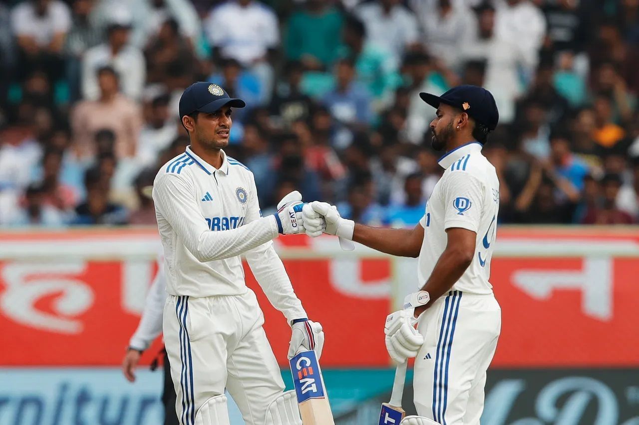 Shubman Gill (left) and Shreyas Iyer had contrasting returns in the Visakhapatnam Test. [P/C: BCCI]