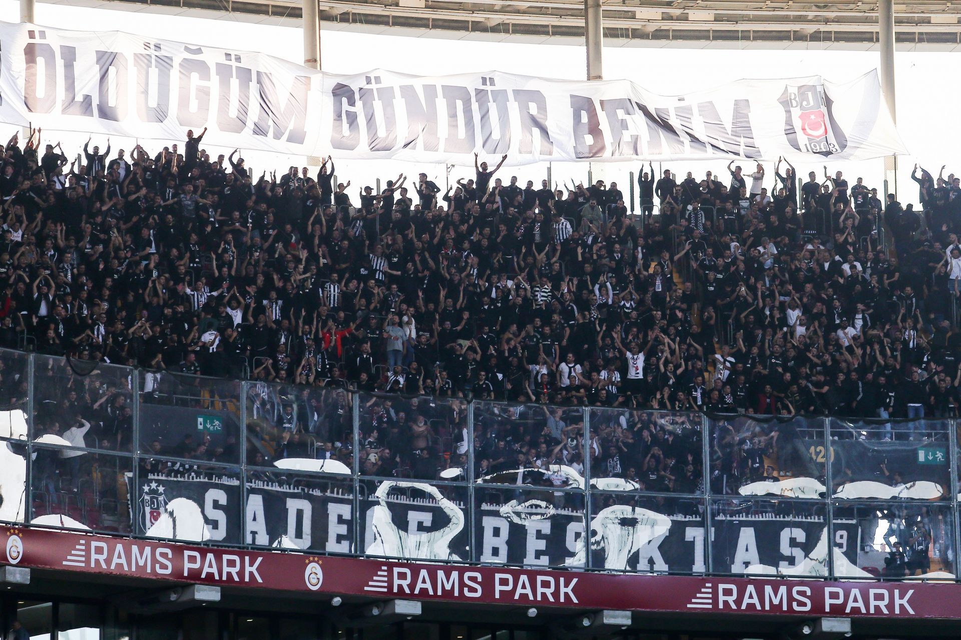 Galatasaray v Besiktas - Super Lig