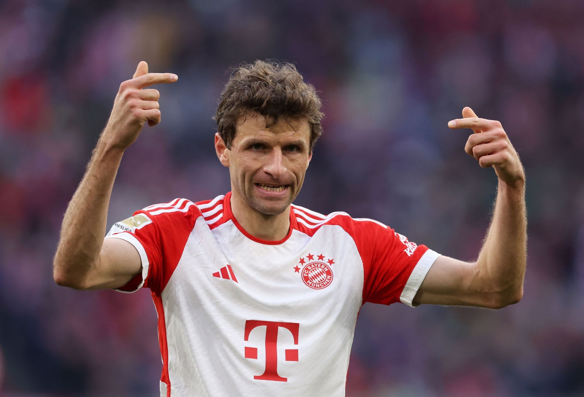 Thomas Muller gave his take on the Cristiano Ronaldo-Lionel Messi debate.