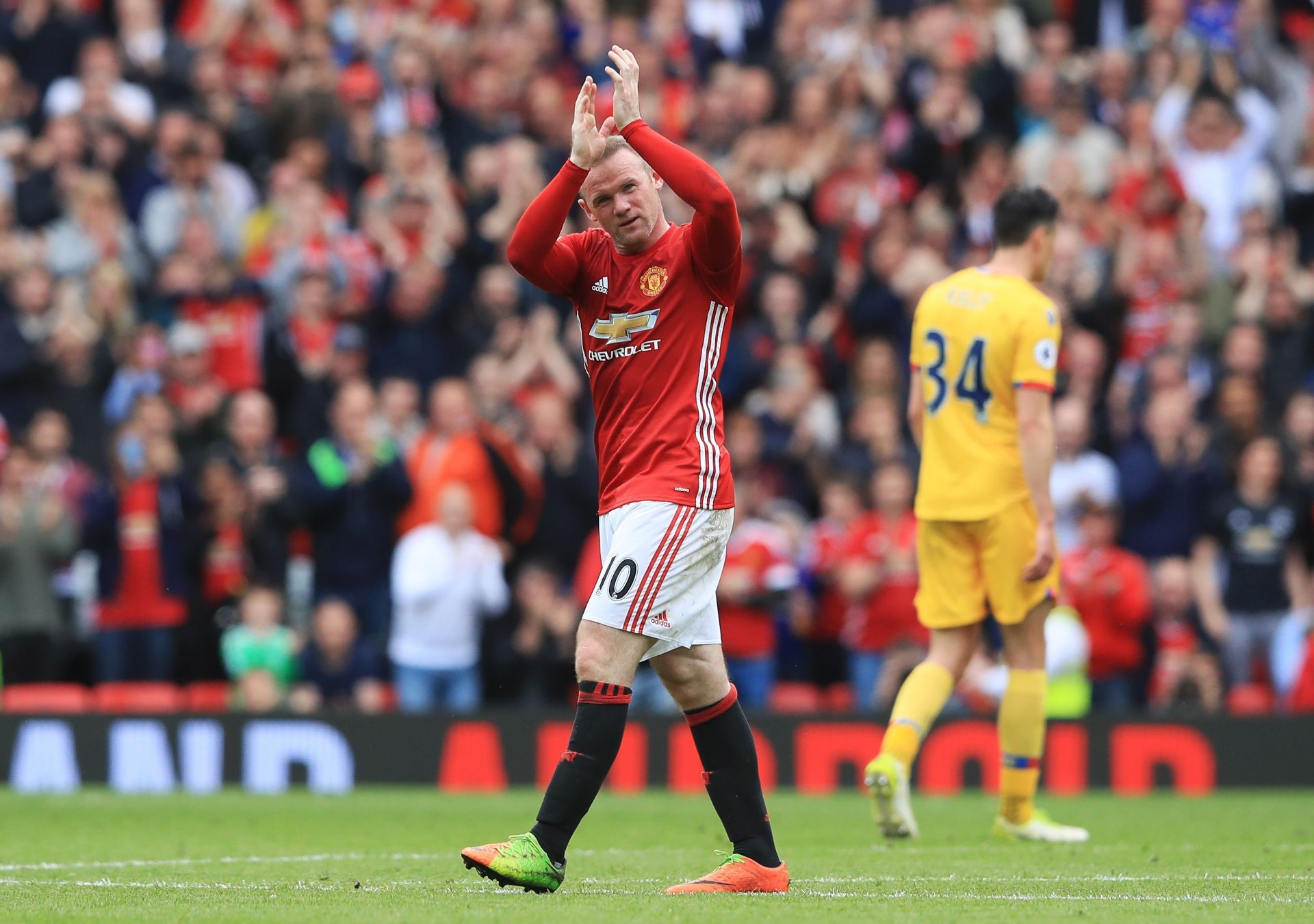 Manchester United v Crystal Palace - Premier League