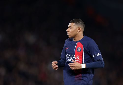 Kylian Mbappe is enroute to the Santiago Bernabeu.