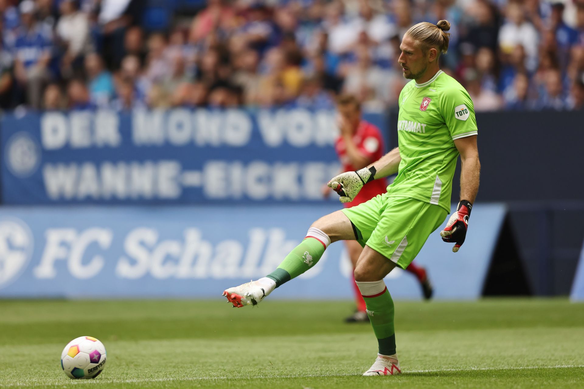 FC Schalke 04 v FC Twente - Pre-Season Friendly