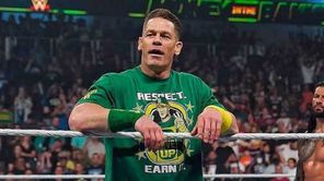 "मैं आज John Cena के साथ घूमने गई थी" - चोटिल WWE Superstar ने सीनेशन लीडर के साथ तस्वीर शेयर करते हुए फैंस को दी बड़ी खबर