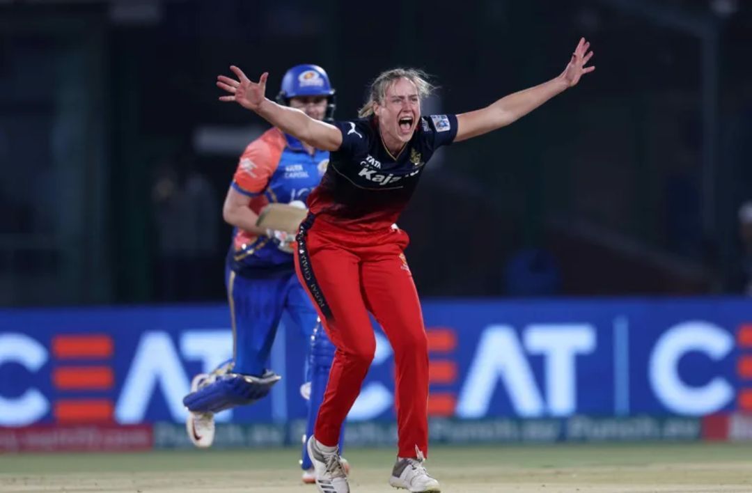 Ellyse Perry wreaked havoc vs MI 