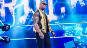 WWE Raw में पूर्व चैंपियन ने The Rock और Roman Reigns पर जमकर साधा निशाना, द ग्रेट वन ने सरप्राइज अपीयरेंस देते हुए अपने दुश्मन को किया हक्का-बक्का