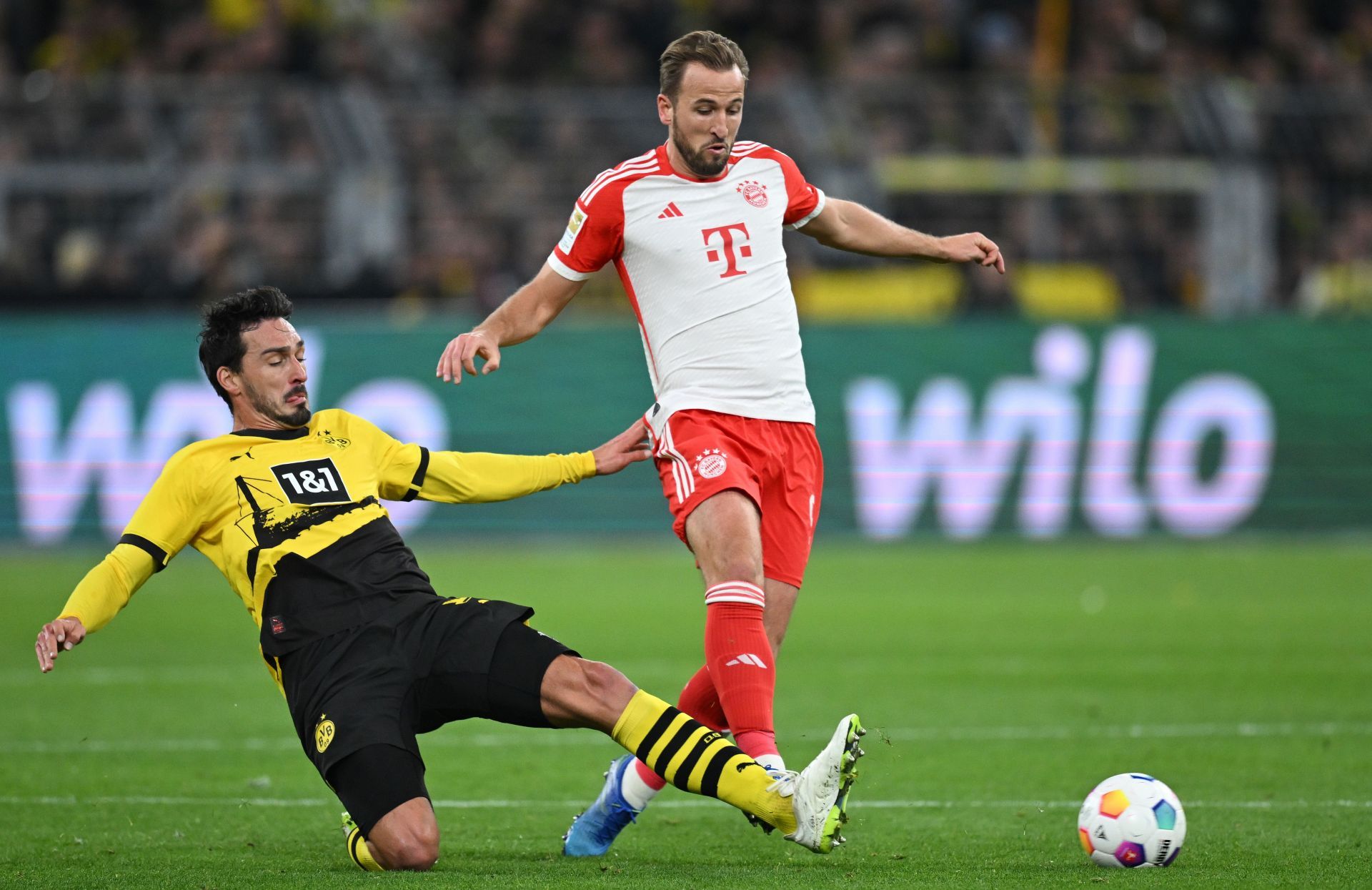 Borussia Dortmund v FC Bayern M&uuml;nchen - Bundesliga