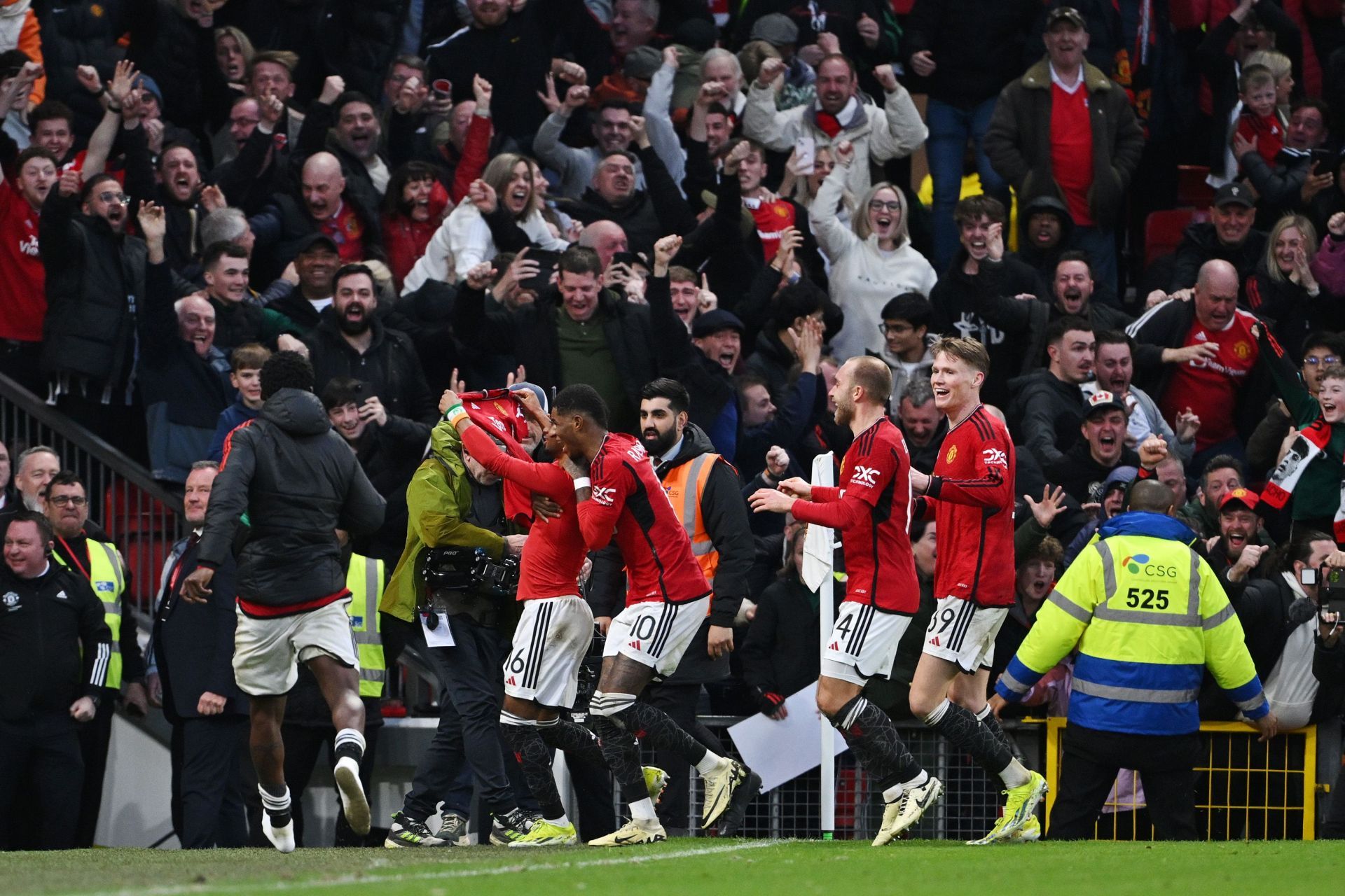 Manchester United v Liverpool - Emirates FA Cup Quarter Final