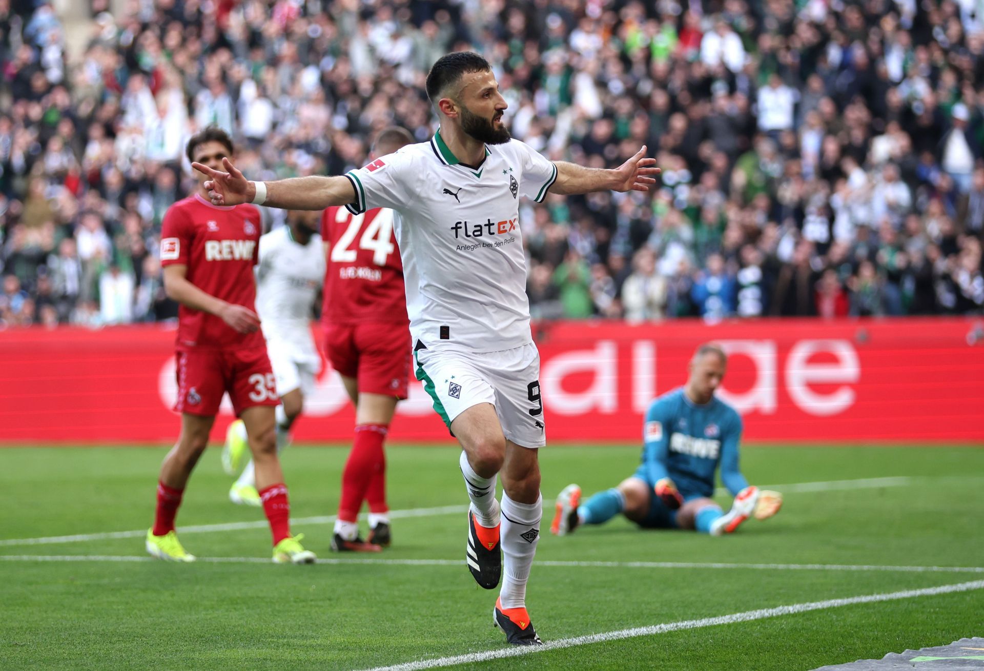 Borussia M&ouml;nchengladbach v 1. FC K&ouml;ln - Bundesliga