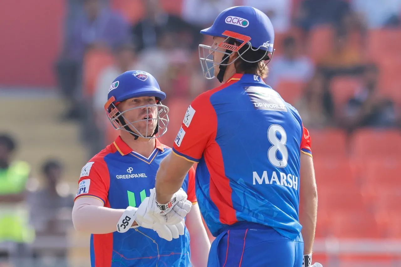 David Warner and Mitchell Marsh in action (Credits: IPL)