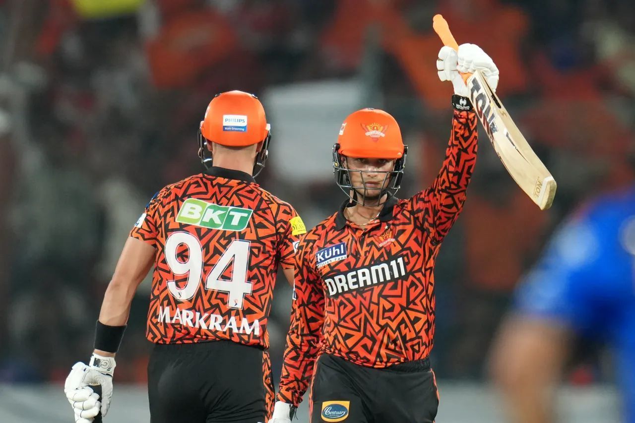 SRH scored a record-breaking 277 in their first innings against MI