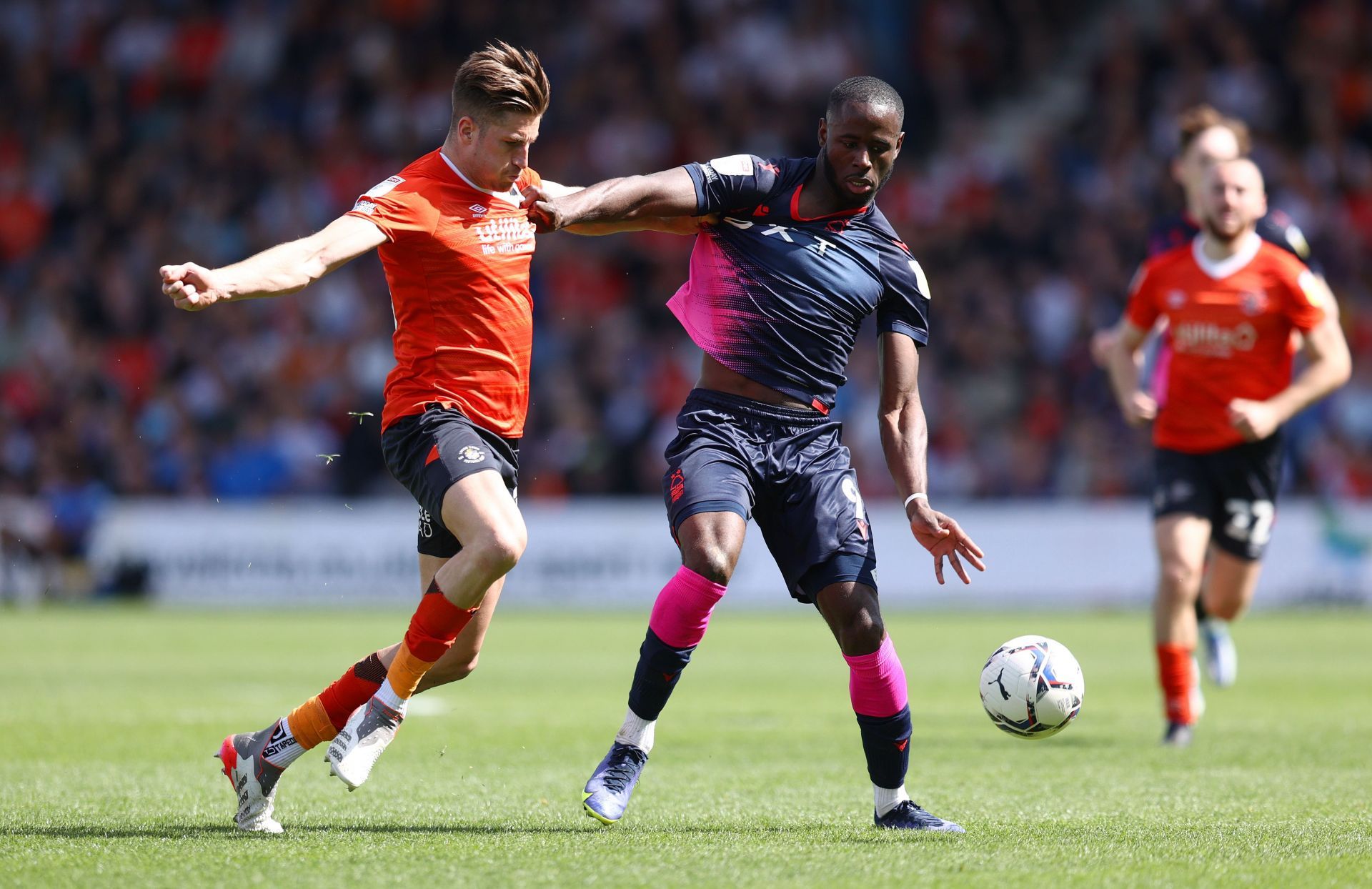 Luton Town v Nottingham Forest - Sky Bet Championship