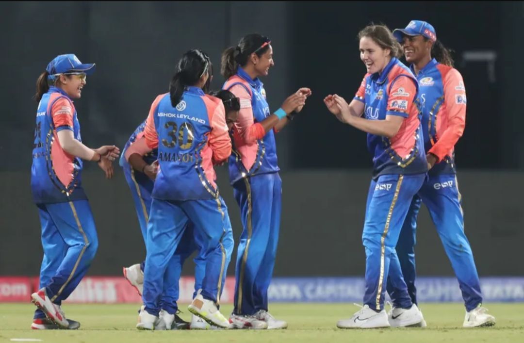 Mumbai Indians used 8 bowlers vs UPW