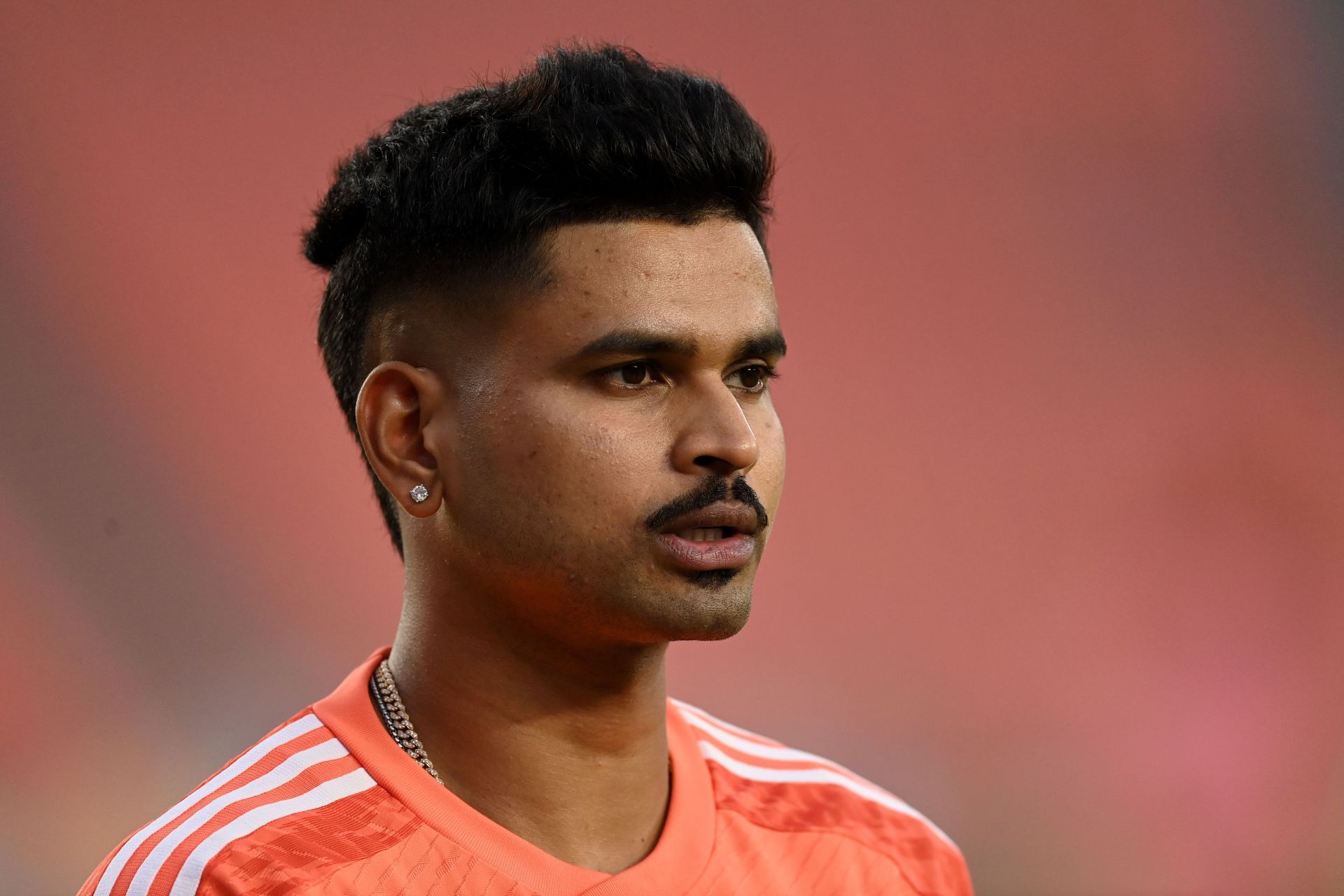 Shreyas Iyer flaunts new hairstyle ahead of IND vs AUS World Cup final -  Inside Sport India