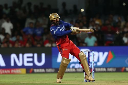 Dinesh Karthik smashed an unbeaten 28 off just 10 balls. [P/C: iplt20.com]