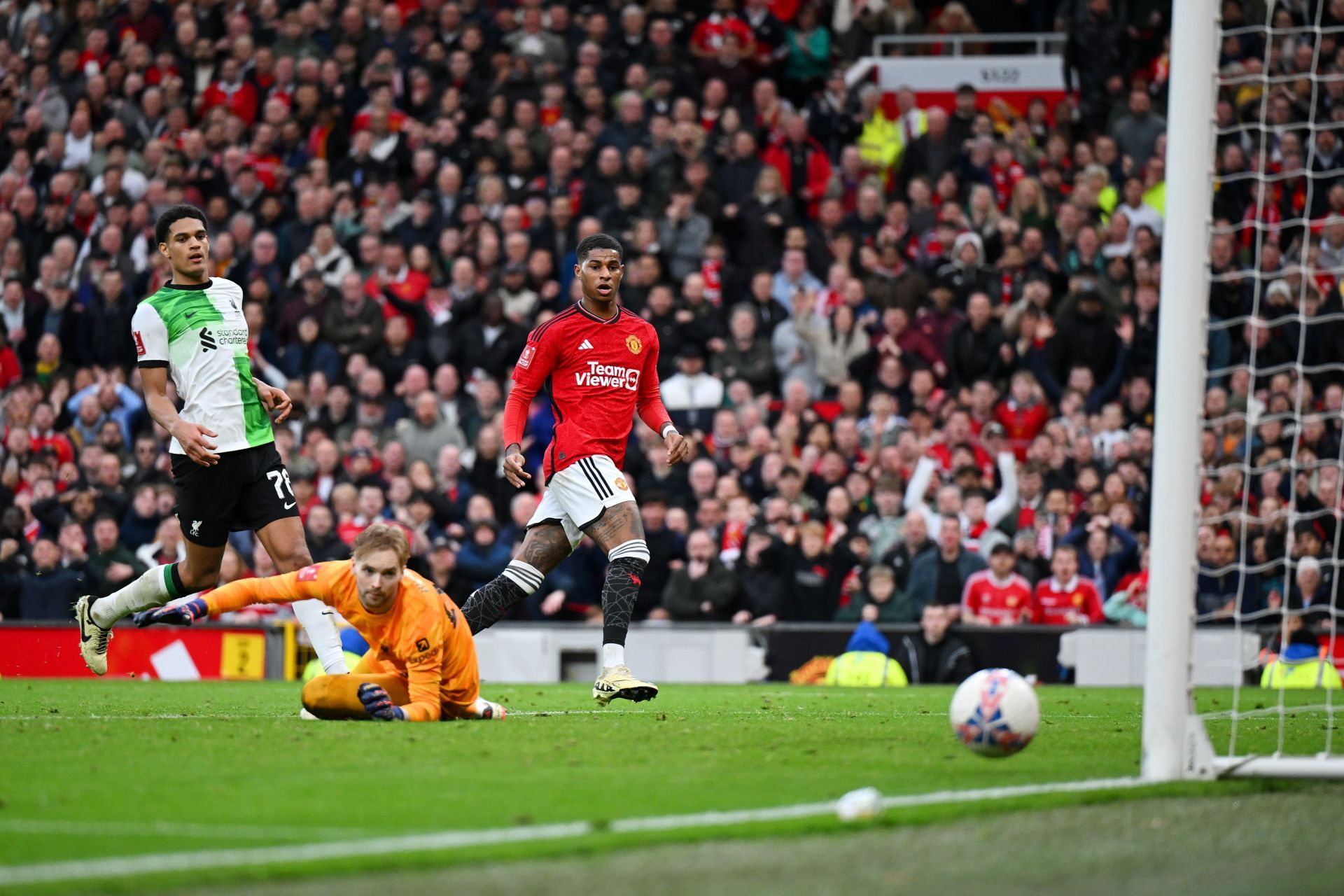 Manchester United v Liverpool - Emirates FA Cup Quarter Final