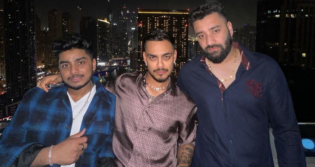 Ishan Kishan with bros