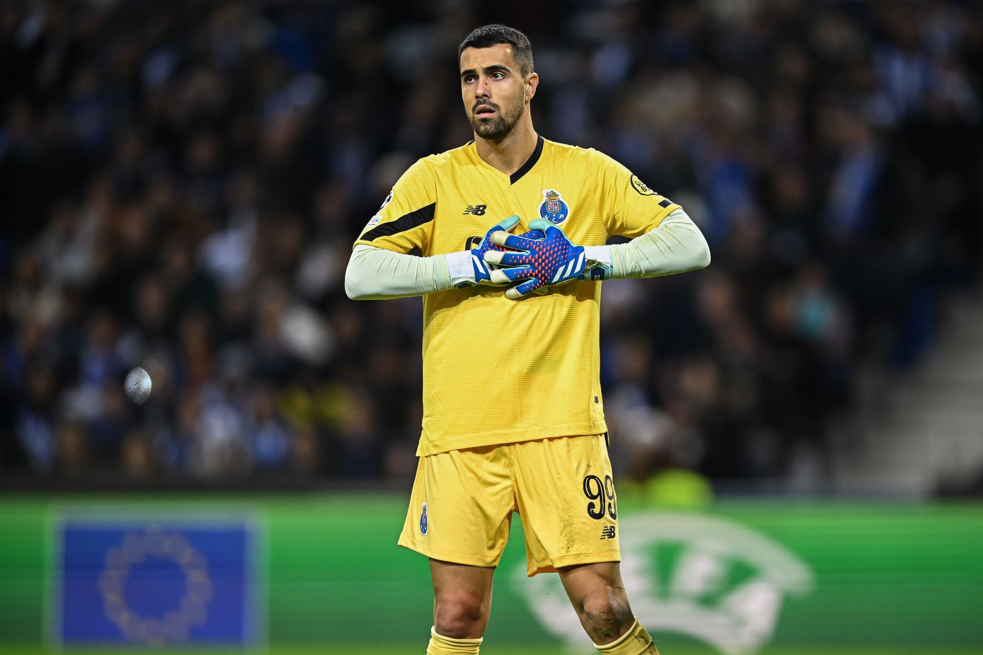 Diogo Costa has admirers at the Santiago Bernabeu