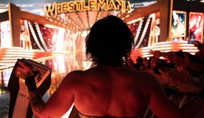 WWE WrestleMania XL में 27 साल के चैंपियन को Raw स्टार के खिलाफ अपना टाइटल हारना चाहिए, दिग्गज ने बताई अहम वजह