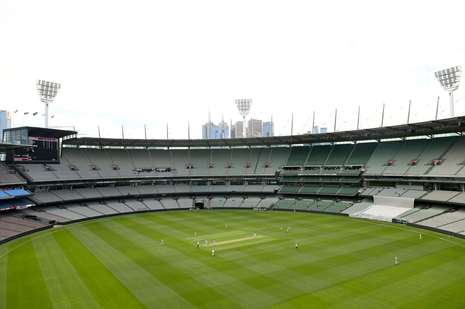 Sheffield Shield - VIC v QLD: Day 1