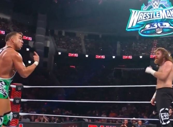 WWE Raw के मेन इवेंट में पूर्व चैंपियन की हार के बाद फैंस हुए काफी ज्यादा निराश, सोशल मीडिया पर प्रतिक्रियाओं की आई बाढ़