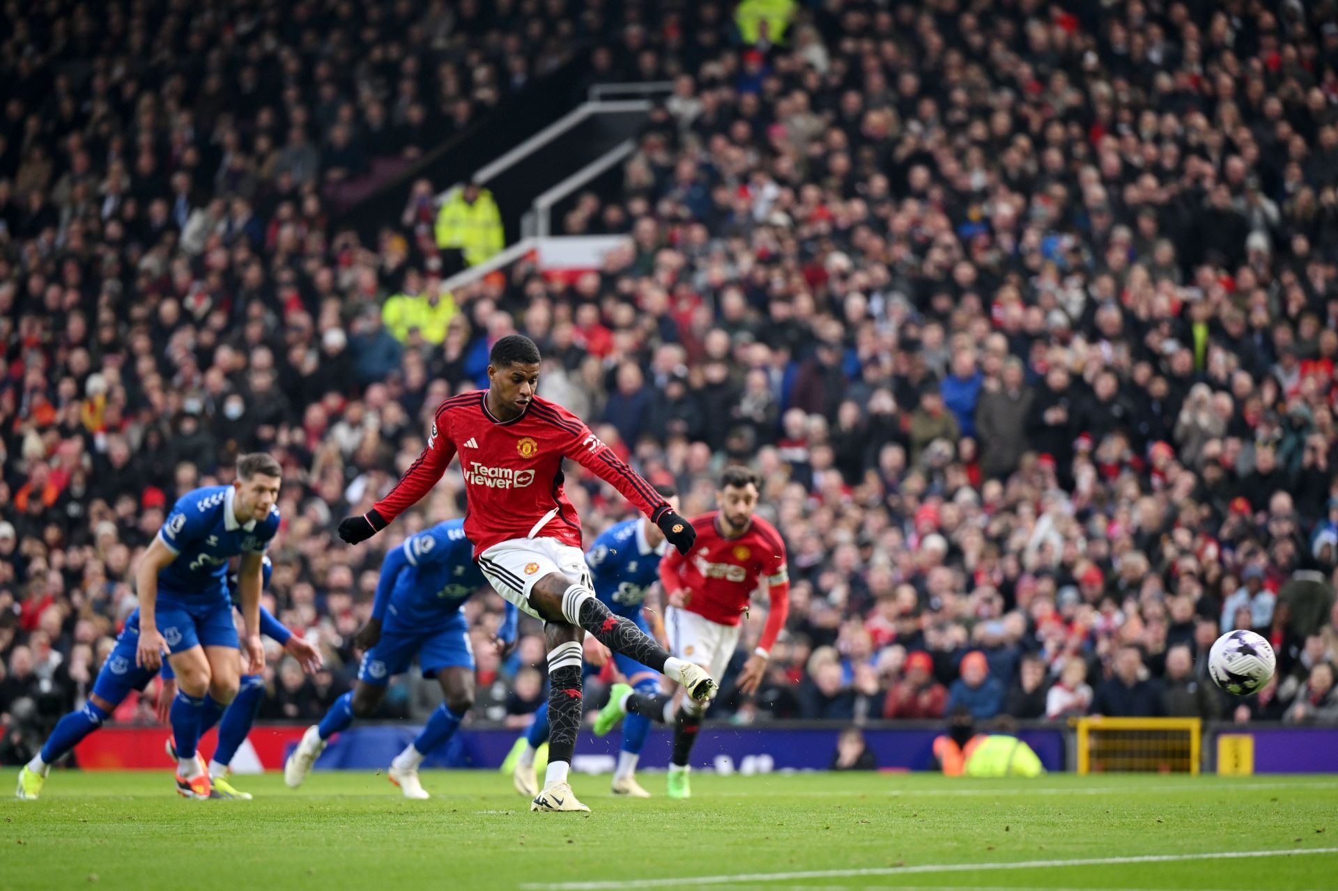 Manchester United v Everton FC - Premier League