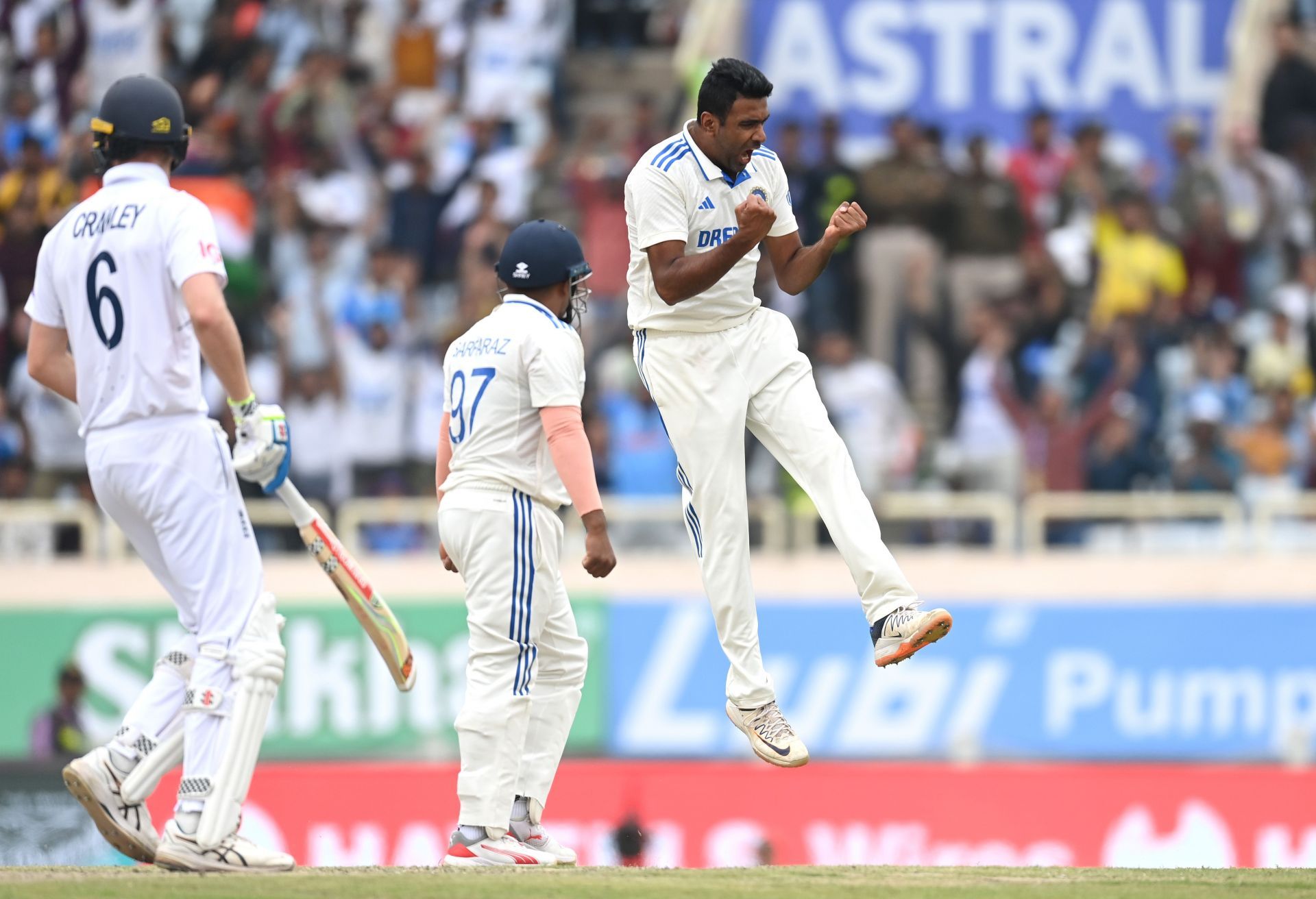 India  v England - 4th Test Match: Day Three