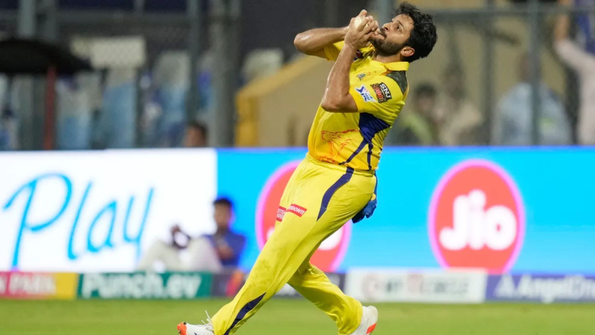 Shardul Thakur in action (Credits: IPL)