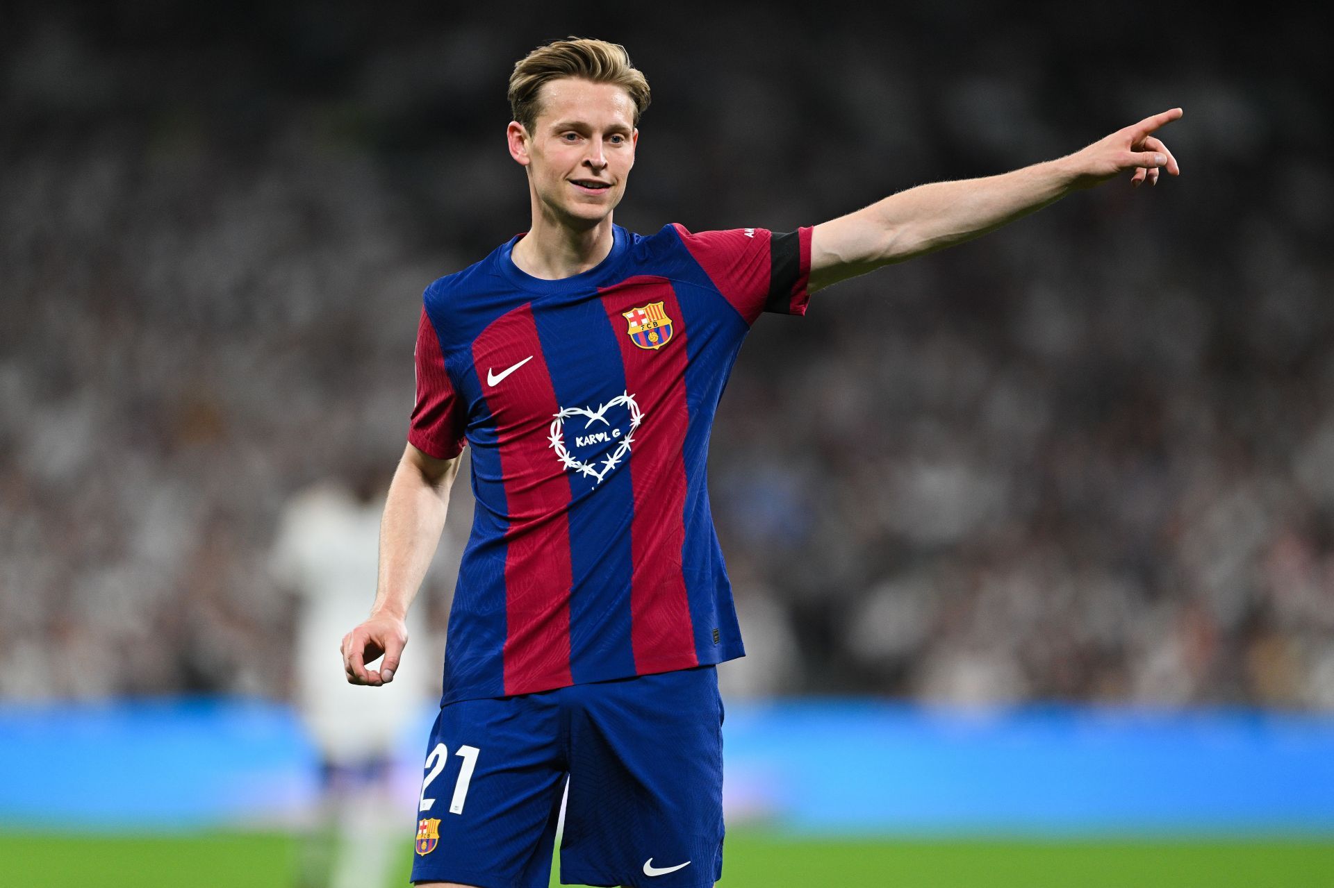 Frenkie de Jong has admirers at the Allianz Arena.